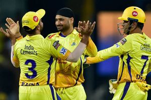 IPL 2019: CSK vs RCB: Highlights: Chennai bowlers run riot as CSK defeat RCB by 7 wickets to kick off campaign in style