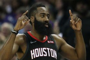 Harden equals own Rockets record