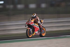 Lorenzo suffers big crash in Qatar practice
