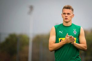 Liverpool looking to battle it out with Tottenham and Arsenal for Matthias Ginter