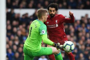 Premier League Wrap: Liverpool miss chance to reclaim top spot in derby stalemate