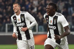 Juventus 4 Udinese 1: Allegri's men run riot to open up 19-point lead