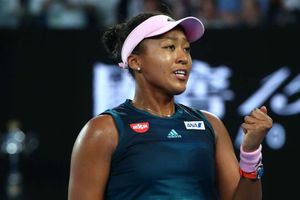Osaka overcomes Mladenovic to begin title defence