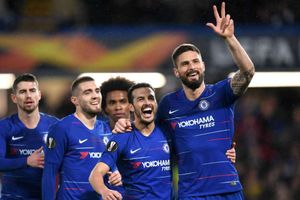 Chelsea 3 Dynamo Kiev 0: Sarri's side in driving seat