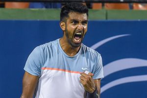 Prajnesh must not fall in trap of playing safe: Zeeshan Ali