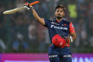 Ponting backs Rishabh to bat at No. 4, Ganguly terms him 'huge asset'