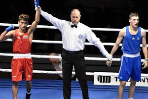 Shiva Thapa leads Indian boxers' march at GeeBee tournament