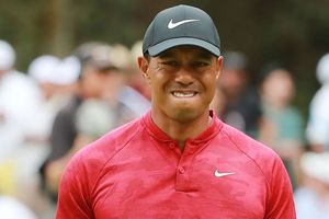 Tiger Woods withdraws from Palmer with neck strain