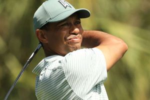 Woods regroups at Players as Furyk surges into contention