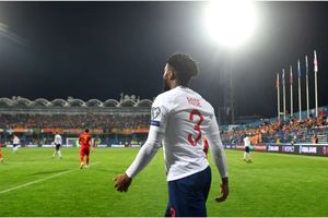 Townsend hails Rose's bravery for speaking out on racism