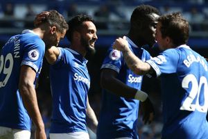 Everton 4 Manchester United 0: Toffees score biggest Premier League win over sorry Red Devils