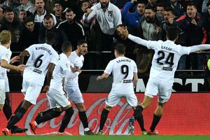 Valencia 2 Real Madrid 1: Guedes & Garay consign Zidane to first loss since return
