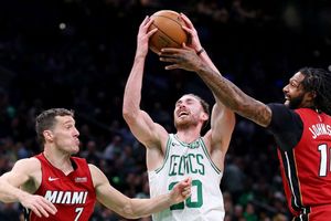 Irving and Horford impressed by improving Hayward
