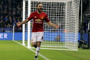 Barcelona look to sign up Juan Mata on a free transfer