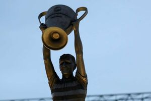 Former Celtic captain and manager McNeill dies aged 79