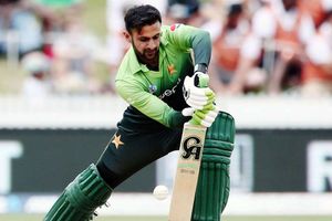 Shoaib Malik to return home from England tour for personal reasons