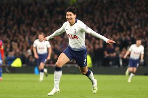 Tottenham 2 Crystal Palace 0: Spurs open new stadium with routine win