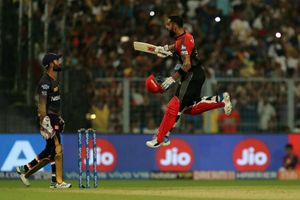 IPL 2019: RCB vs KKR: Highlights: Kohli, Moeen help Royal Challengers surpass Russell storm