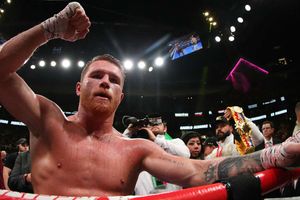 Canelo ordered to face Derevyanchenko by August 4