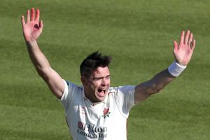 Anderson stars for Lancashire on return from injury