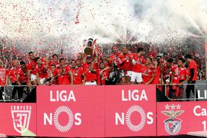 Benfica crush Santa Clara to clinch title and pass 100-goals mark