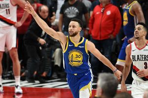 Warriors first team to five straight NBA Finals since 1966 Celtics
