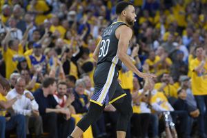Warriors star Curry practices with no issues