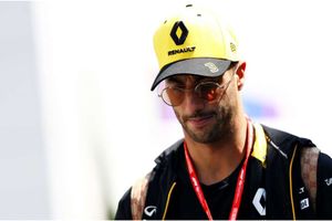 F1 Raceweek: Renault to 'reset' after Ricciardo's slow start