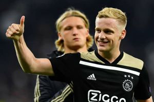 Tottenham target Ajax hero Donny van de Beek