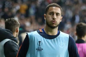 No special treatment for benched Chelsea star Hazard, says Sarri