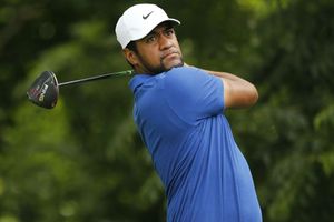 Finau leads at Colonial, Spieth starts well