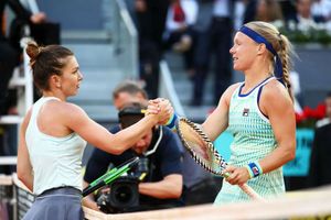Bertens shocks Halep to claim Madrid Open crown
