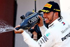 Hamilton wants Mercedes to be 'most successful of all time' amid Ferrari talk