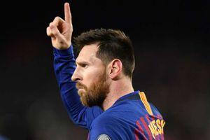 Barcelona hero Messi backs under-fire Coutinho after Liverpool win