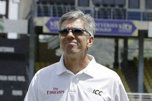 Nigel Llong pays fine for damaging room door; likely to stand in IPL 2019 final