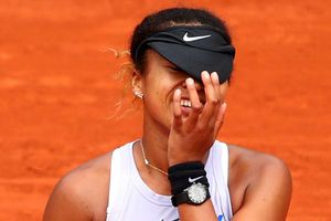 French Open: Halep and Osaka battle through as Serena steps up
