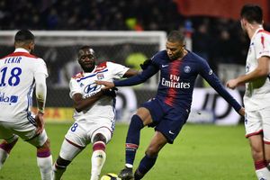 Lyon president Aulas urges PSG to make Ndombele move