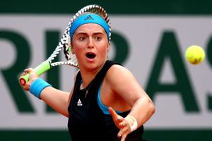Azarenka defeat continues Ostapenko's odd Roland Garros record