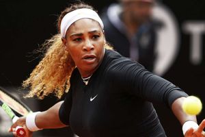 Williams sisters set up Rome clash