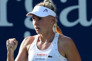Teichmann beats Muchova to claim first WTA title