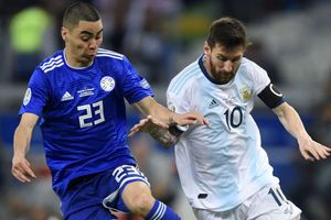 A football genius and Lionel Messi – Newcastle poke fun at Argentina great and hail Almiron