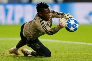 Manchester United target Onana to replace De Gea