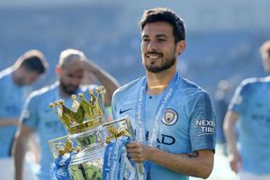 Silva confirms plans to leave Manchester City