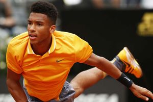 Auger-Aliassime makes impressive start in Stuttgart