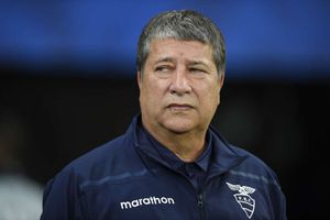 Copa America: Ecuador v Chile: Gomez not to blame for 'crisis', claims FEF boss Egas