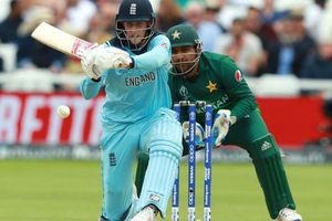 England under threat, Pakistan charging: The race for CWC semis hots up