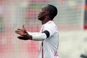 Uganda 1 Zimbabwe 1: Musona misses astonishing sitter