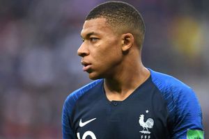 Mbappe injury 'nothing serious', says Deschamps
