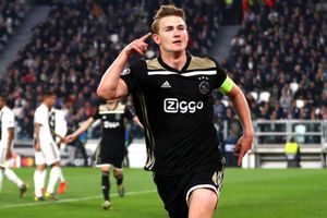 Raiola denies finalising PSG move for De Ligt
