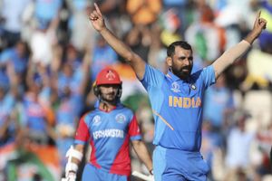 ICC World Cup 2019: MS Dhoni's advice helped me get career's maiden hat-trick, reveals Mohammed Shami